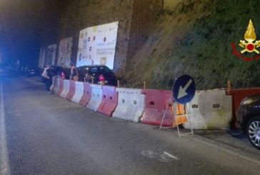 Smottamento in via Don Mizoni: intervengono i pompieri