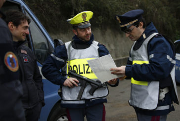 Resta in Italia sotto falso nome: arrestato dalla Stradale
