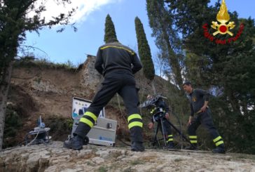Crollo a San Gimignano: i Vigili del Fuoco monitorano l’area
