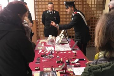 In 350 dai Carabinieri per visionare la refurtiva recuperata