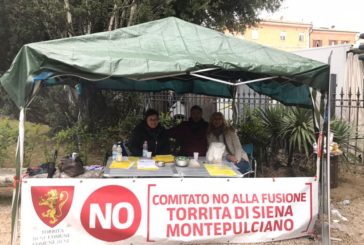 Il Comitato “No fusione” alla fiera di Montepulciano