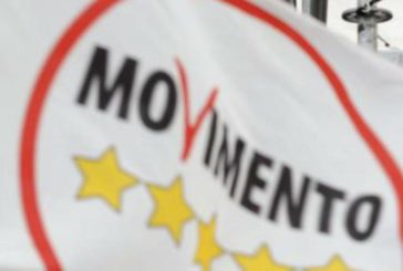 Il Movimento 5 Stelle non si presenta. E gli altri si contendono i voti