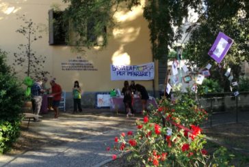 Vasi e manufatti realizzati dai cittadini rotti o rubati al Bagolaro