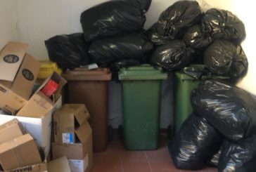 FdI Sinalunga: “Rifiuti non ritirati da più di una settimana ai poliambulatori Usl””