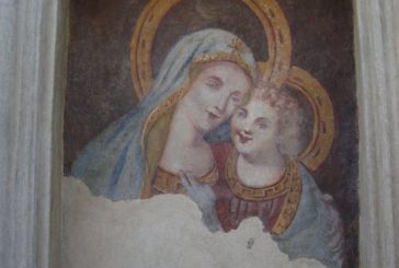 Restaurate due edicole votive a Cetona