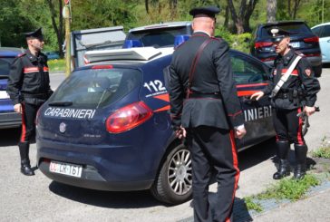 Spaccata in un negozio di Poggibonsi: 20enne denunciato per furto dai Carabinieri