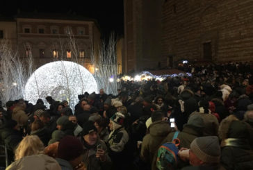 Tantissimi in piazza a Montepulciano per festeggiare il 2019