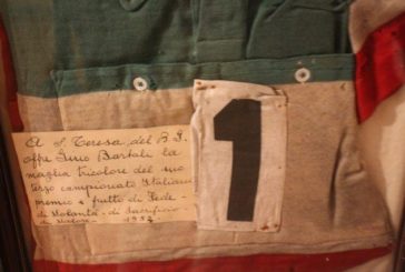 Le maglie di Bartali nella chiesa di Santa Domitilla