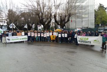 In 400 in marcia contro i pesticidi