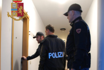 Coppia arrestata dalla Polizia per sfruttamento della prostituzione
