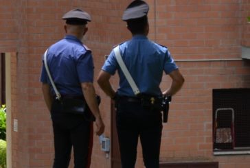 36enne denunciato per minacce e porto d’arma abusivo