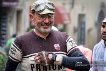 Pioggia e fango sull’Eroica Montalcino non fermano i ciclisti