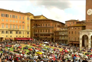 La 1000 Miglia fa tappa a Siena