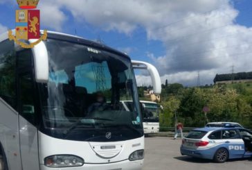 Studenti su bus non sicuri: la Polstrada fa sostituire i mezzi