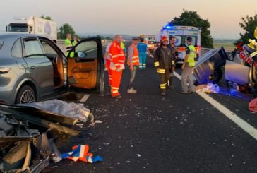 Un morto e 12 feriti in un incidente in A1