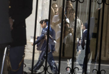 AUTONOMIA, ANCORA UNA FUMATA NERA