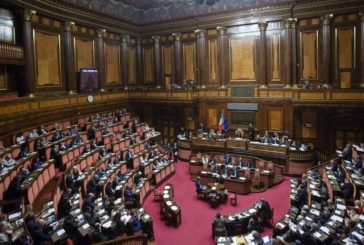 IL SENATO APPROVA IL DDL SUL TAGLIO DEI PARLAMENTARI