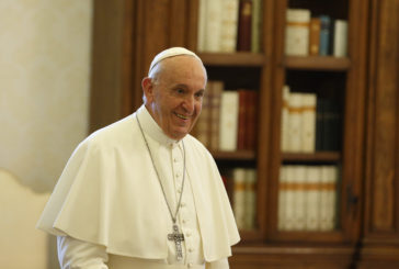 IL PAPA RICORDA VITTIME DEL NAUFRAGIO NEL MEDITERRANEO, "AGIRE SUBITO"