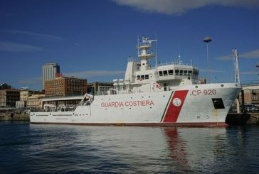 LA NAVE GREGORETTI RESTA ORMEGGIATA AD AUGUSTA CON 131 MIGRANTI A BORDO
