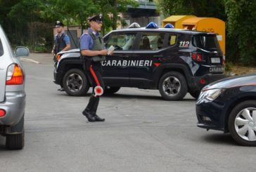 Provoca un incidente e scappa: denunciato dai Carabinieri cuoco 22enne