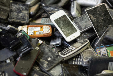 SECONDO UNO STUDIO L'USO DEI CELLULARI NON AUMENTA IL RISCHIO TUMORI