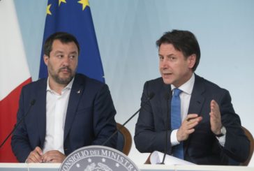 OPEN ARMS, SALVINI AUTORIZZA LO SBARCO DEI MINORI