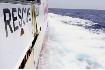 IMMIGRAZIONE: NUOVO SBARCO A LAMPEDUSA MENTRE CONTINUA ODISSEA OPEN ARMS