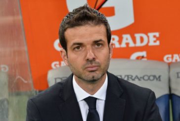 IRAN, PROBLEMI IN AEROPORTO PER STRAMACCIONI MA ESTEGHLAL MINIMIZZA
