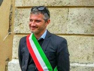 Castelnuovo: il Comune azzera il pagamento dei servizi scolastici