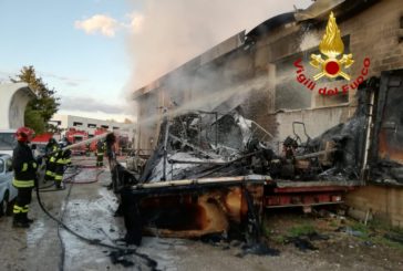 Torrita: incendio in un’officina. Ingenti i danni