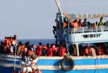 LAMPEDUSA, SBARCATI NELLA NOTTE 56 MIGRANTI