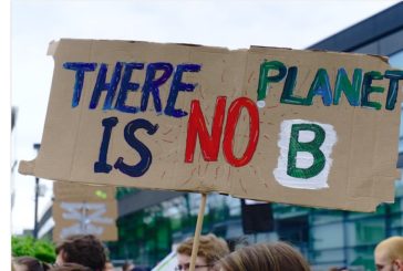 "SALVIAMO IL PIANETA", STUDENTI IN PIAZZA IN 160 CITTÀ ITALIANE