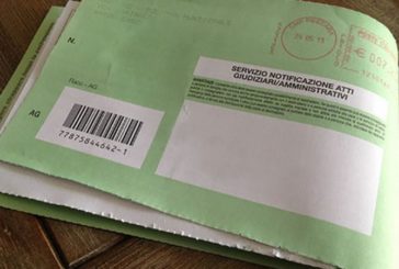Poste: nessun aumento per la notifica di atti giudiziari e multe