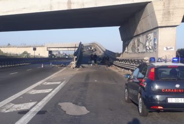 INCIDENTE STRADALE NEL CATANESE, MUOIONO QUATTRO GIOVANI