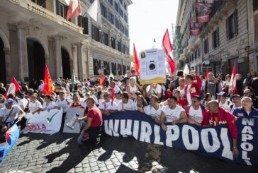 WHIRLPOOL, STOP A PROCEDURA DI CESSIONE PER STABILIMENTO DI NAPOLI