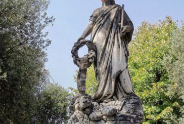 No alla censura, CasaPound imbavaglia le statue in oltre cento città italiane