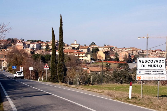 Una lettera da Murlo: “Degrado nel centro storico dopo la Festa in Collina””