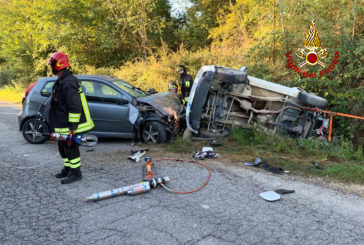 Incidente tra due auto a Montepulciano: 2 feriti