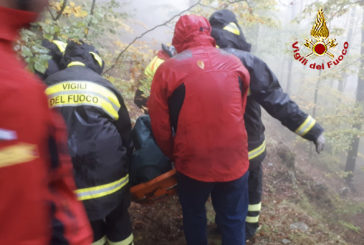 Cade in un calanco: soccorso dai Vigili del fuoco