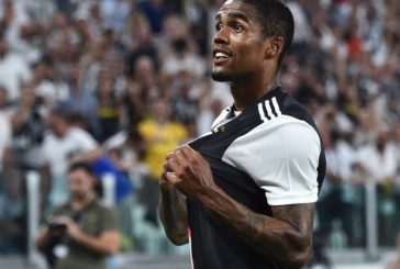 DOUGLAS COSTA ALL'ULTIMO RESPIRO, LA JUVE AGLI OTTAVI DI CHAMPIONS