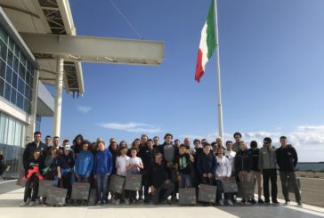 CAMPIONI GIOVANILI DI VELA DA LUNA ROSSA CON KINDER JOY OF MOVING