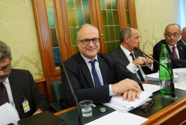 GUALTIERI "CON LA RIFORMA DEL MES NESSUNA RISTRUTTURAZIONE DEL DEBITO"
