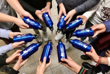 #ACQUADICASAMIA, consegnate le prime borracce