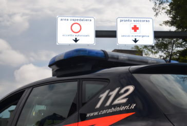 Incidente tra utilitaria e Suv: in ospedale 19enne