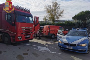Sull’Autopalio con un coltello in auto e pure con la patente revocata