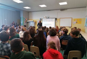 Alla Tozzi una conversazione su droghe e dipendenze