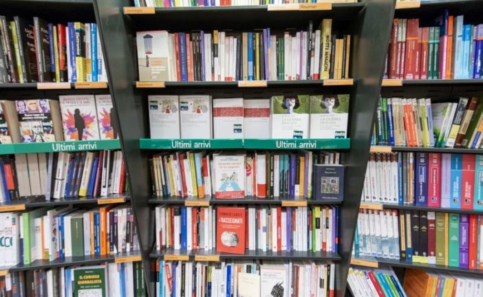 La Libreria Senese celebra i 50 anni con gli studenti del Bandini