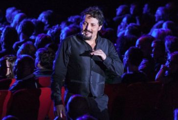 ENRICO BRIGNANO, NUOVE DATE PER IL ONE-MAN SHOW "UN'ORA SOLA VI VORREI"