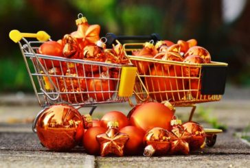 NATALE, SPESI 10 MILIARDI DI EURO MA I CONSUMI SONO IN CALO