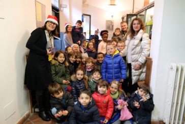 Poste: gli alunni della Duprè scrivono a Babbo Natale